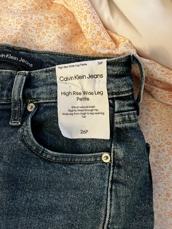 Calvin Klein Jeans - Image 3