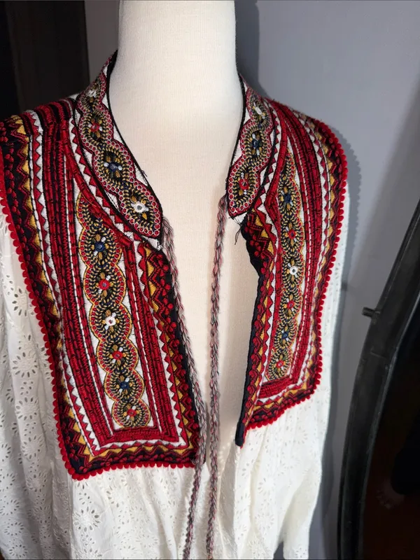 Zara White Eyelet Tunic with Red Multicolor Embroidered Yoke - Image 5