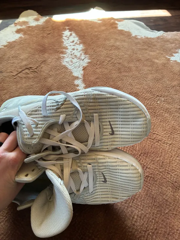 Nike LeBron Witness 6 basketball shoes in the "Summit White Metallic Pewter" Size 8.5 men Some wear and tear still able to be worn and an awesome shoe! - Image 7