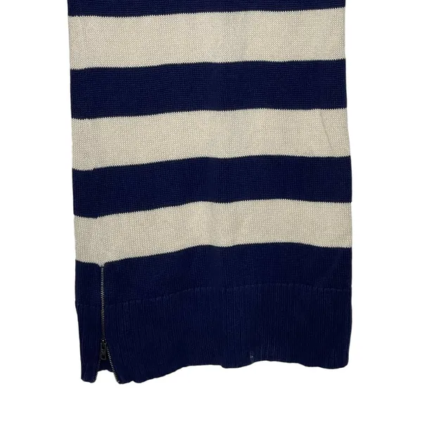 American Eagle‎ Sweater Dress Size Medium Navy Cream Striped With Nordic Pattern - Image 5