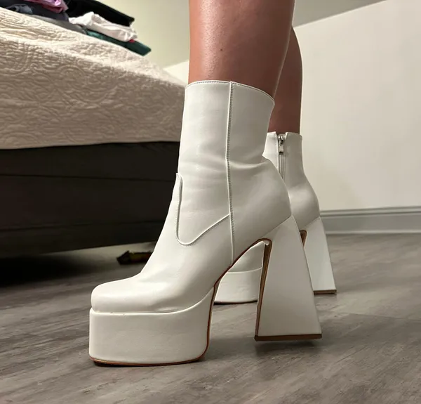 White Go Go Boots Size 9.5 - Image 3