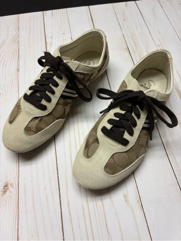 Coach Beyla Tan and Brown Signature Canvas & Suede Sneakers Size 7.5 - VINTAGE - Image 2