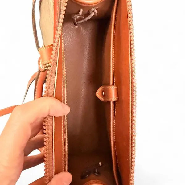 Vintage Dooney & Bourke All-Weather Leather Satchel Taupe Tan Crossbody AWL - Image 8