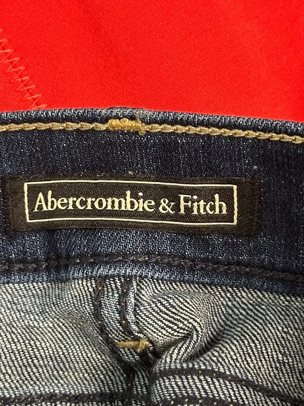 Abercrombie & Fitch dark wash distressed rolled cuff stretch denim jeans Size 24 - Image 7