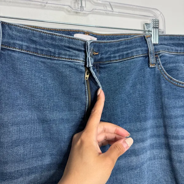 NWT Jen7 By 7 For All Mankind Boyfriend Shorts In Blue Wash Size 22‎ Plus - Image 3