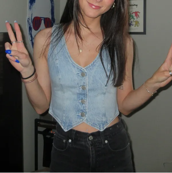 Aritzia Denim Vest - Image 4