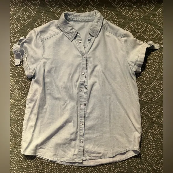 Paige DENIM light snap button shirt - Image 4