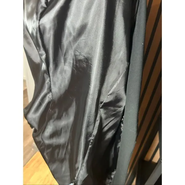 H&M black work blazer size medium work attire - Image 5