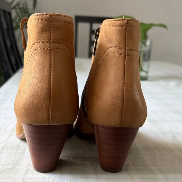 Frye Women's Tan Leather Ankle Boots - Stylish Western-Inspired Booties - Image 5