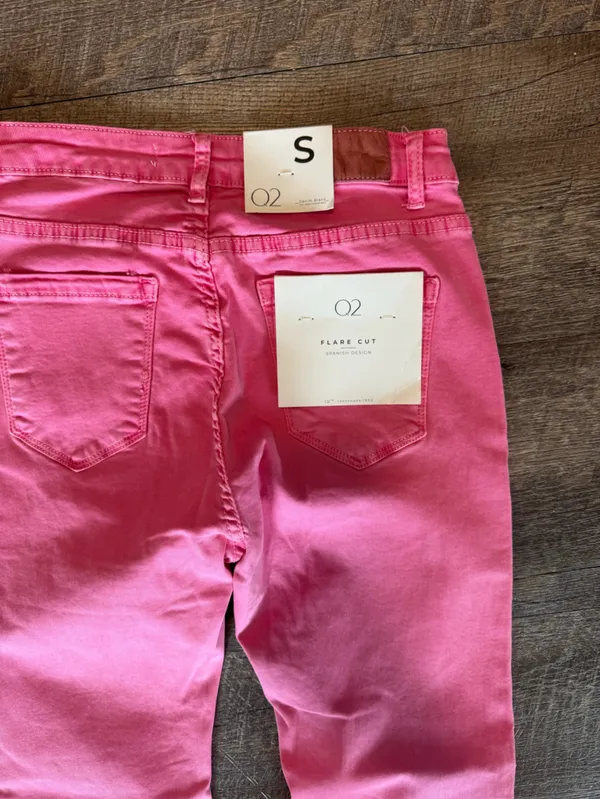 NWT Q2 Premium Denim Pink Flare Cut Jeans Size 2 - Image 6