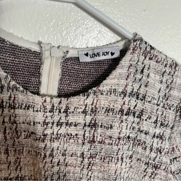 Love Ady Women's Boucle Tweed Shift Dress White Maroon Black Metallic Short Slv - Image 9
