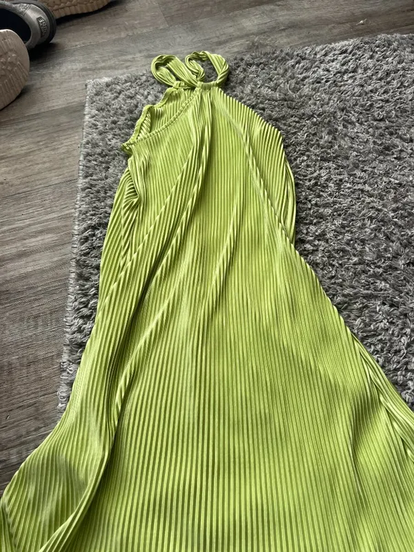 NWT Commense Plisse Halter Short Dress size small - Image 5