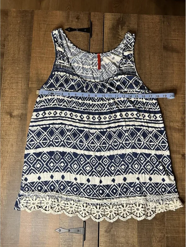 Boho Chic Navy & White Sleeveless Tank Top with Crochet Hem, Size 1X - Image 4