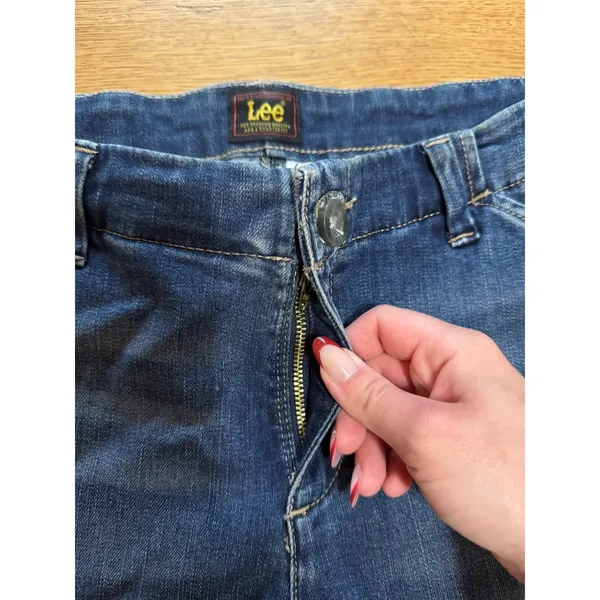 Lee Denim Jean Shorts Women Size 8 Medium Rolled Bottom Country Cowgirl Classic - Image 7