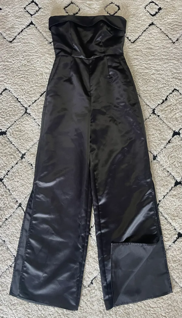 Le Lis NWT  Tube Jumpsuit - Image 3