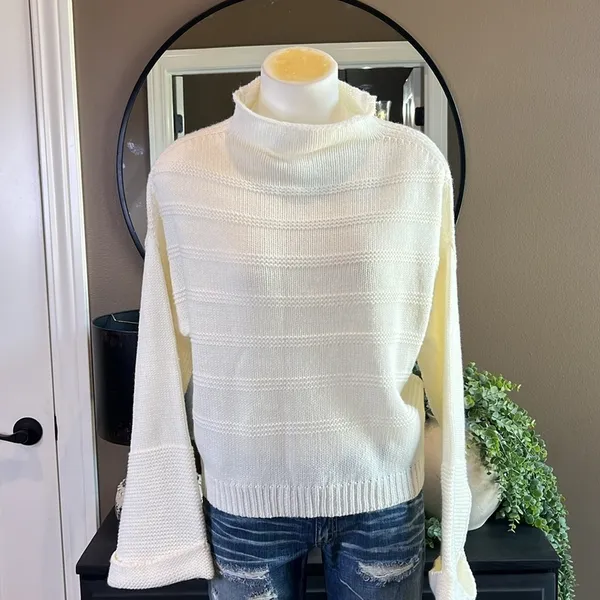JESSICA SIMPSON Ivory Chunky Knit Funnel Neck Bell Sleeve Sweater L Minimalist - Image 4
