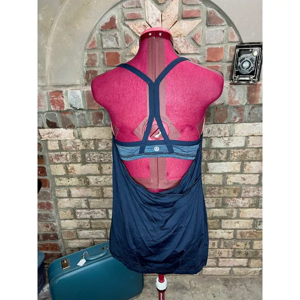 Lululemon CYB tank inkwell blue navy - Image 3