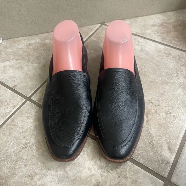 Vince Camuto Black‎ Pebbled Leather Studded Loafers Flats Womens 10M 42 EUC - Image 2
