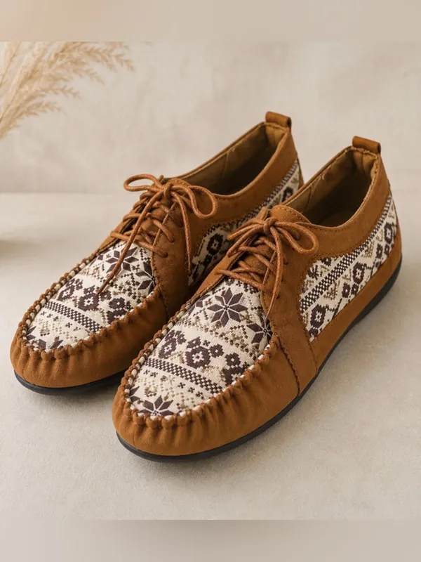 Anthropologie brown boho moccasin shoes size 7.5 ethnic print - Image 2