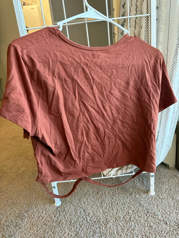Hollister Short Sleeve - Image 3