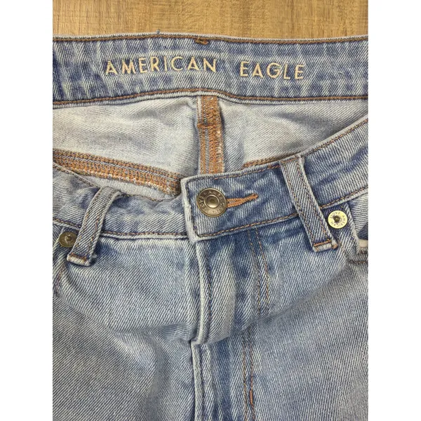 American‎ Eagle Mom Jean Womens 2 Regular Light Wash Distressed High Rise Denim - Image 3