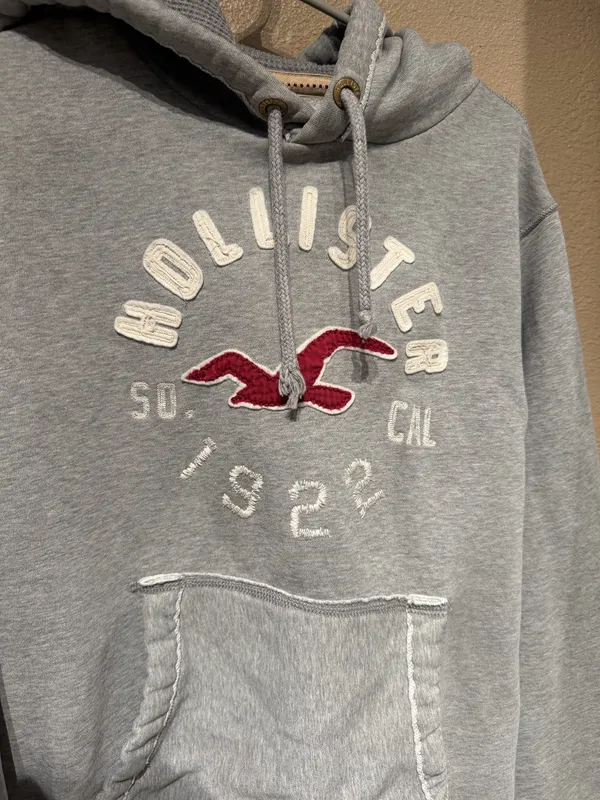 Hollister sweater - Image 2