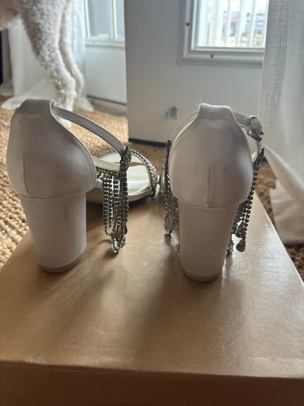 Rhinestone Heels White Size 7.5 - Image 4