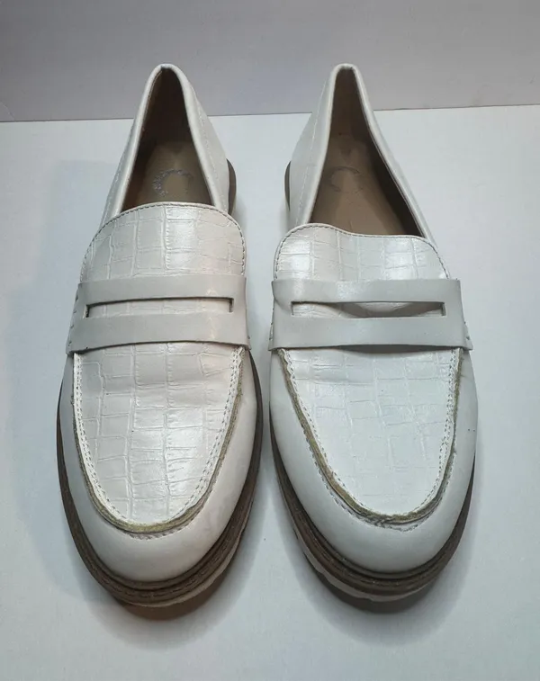Journee Collection Kenly Penny Loafers Size 7.5 - Image 2