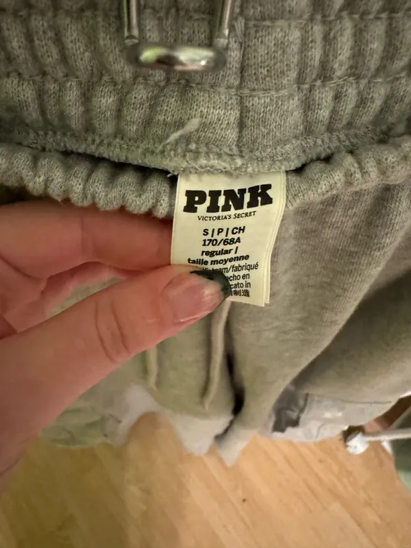 VS PINK Wide Leg Cargo Sweatpants - Image 4