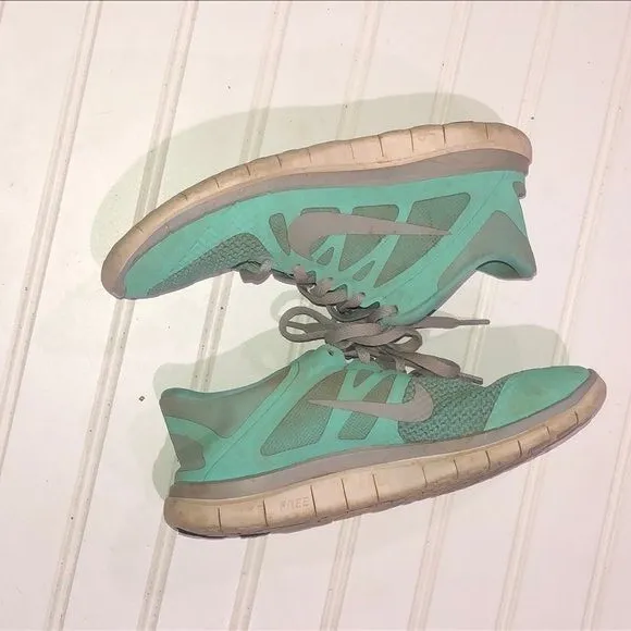 Nike free sneakers - Image 3