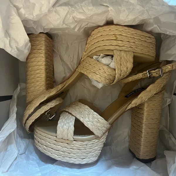 Nine West HAYDN Platform heel Sz 11M - Image 4