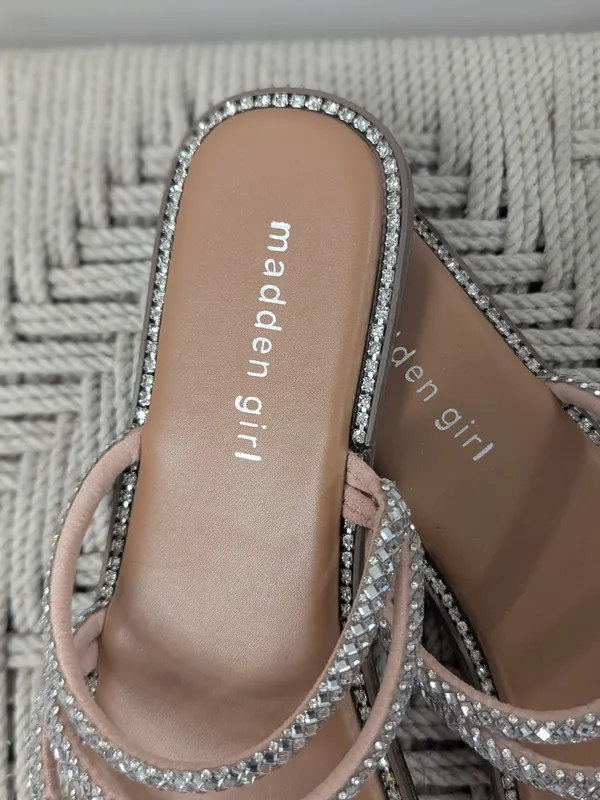 Madden Girl Posh Rhinestone Bling Strappy Slide Sandals Nude Blush Size 8 NWT - Image 4