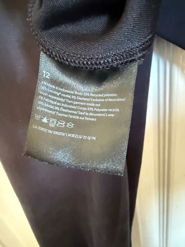 Lululemon Black Crewneck Size 12 - Image 4