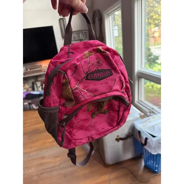 Magellan Outdoors girls' pink camo backpack mini - Image 3