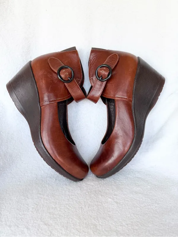 Dansko Womens Rebel Wedge Pump 39 Mary Jane Buckle Casual Heels Leather Brown - Image 7