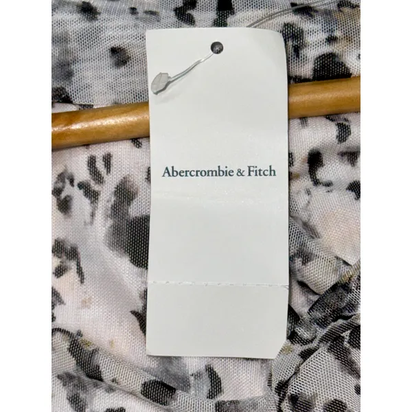 NWT Abercrombie & Fitch White Black Floral Mesh Ruched Sleeveless Blouse Size M - Image 8