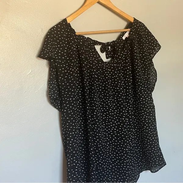 LC Lauren Conrad Floral Butterfly Design Lightweight Blouse Top Black XXL - Image 4
