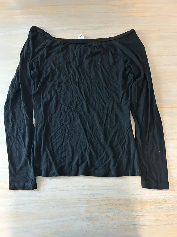 Black Off The Shoulder Long Sleeve - Image 3