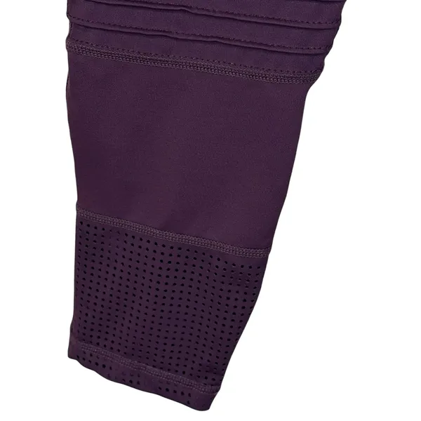 Zyia Active SZ 12 Moto Light 'n Tight 7/8 Leggings Laser Cutouts Hi-Rise Purple - Image 4