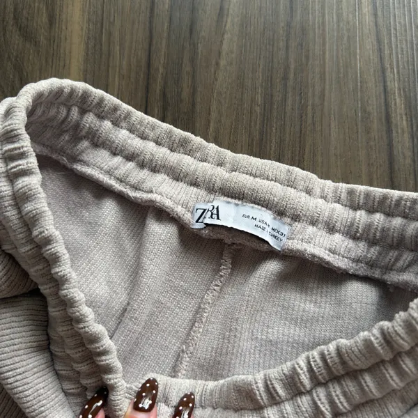 Zara Matching Sweatshirt Set - Image 7