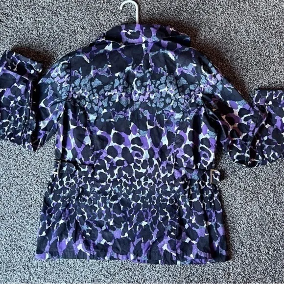 Zengery purple and black leopard print raincoat size (2)‎ large - Image 10
