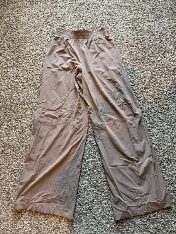 Lululemon High-Rise Pants - Image 2