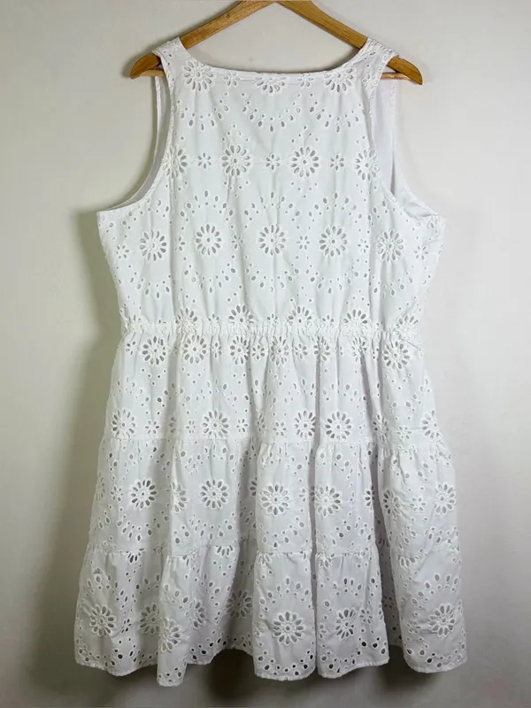 Time and Tru Women’s White Eyelet Embroidered Tiered Midi Dress Sz XXL 20 Boho - Image 6