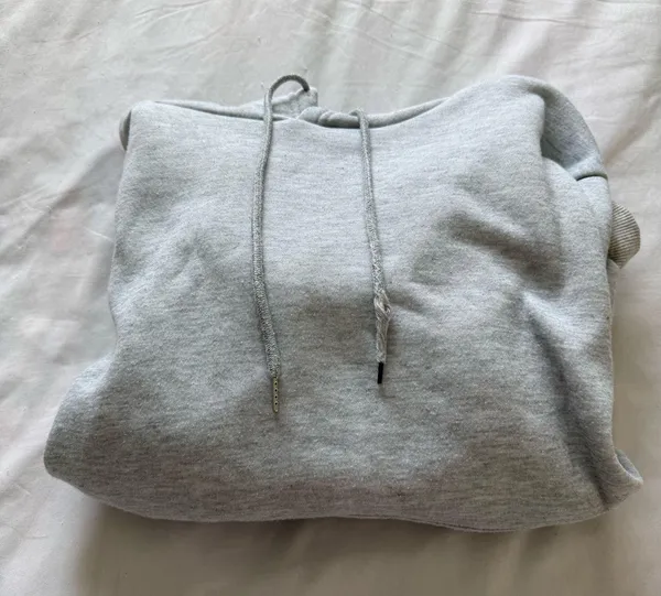 Graphic Hoodie Gray - Image 3