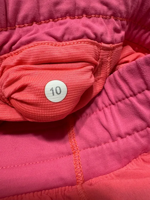 Lululemon Hotty Hot Short Flash Light 2.5” Size 10 - Image 11