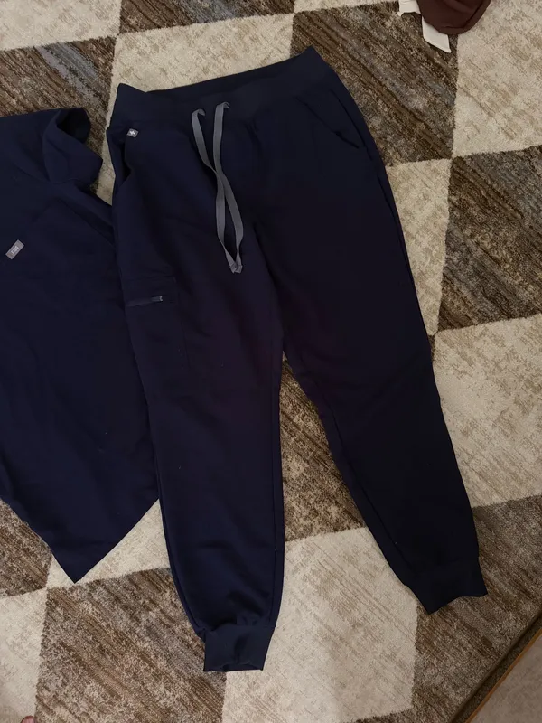 FIGS Scrub Set Jogger - Image 2