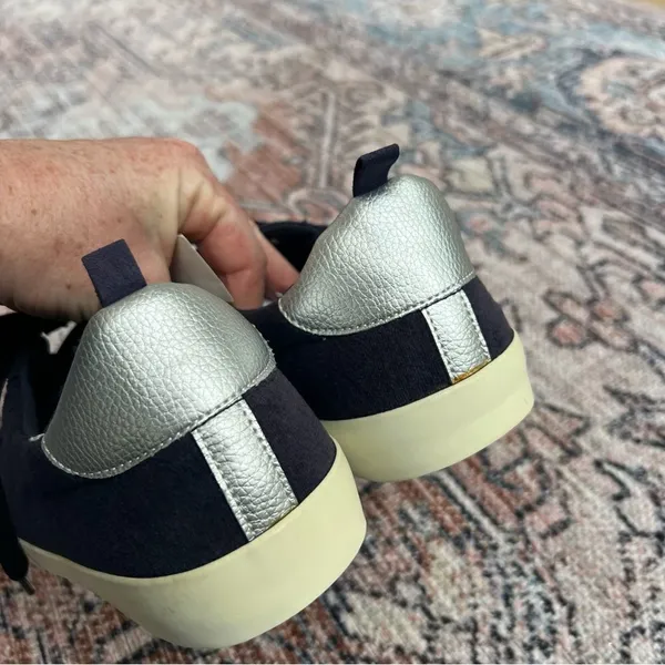 NWT Gap Navy Faux Suede Sneakers Size 9 Women’s Casual Shoes - Image 8