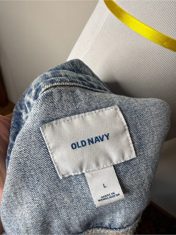 Old Navy Light Wash Distressed Denim Jacket - Image 4