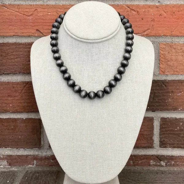 12mm Navajo Style Pearl Necklace - Image 2