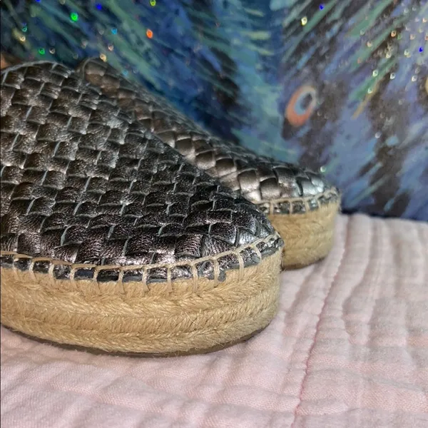 Sam Edelman Size 7 Metallic Silver Woven Slip-On Espadrilles - Image 2